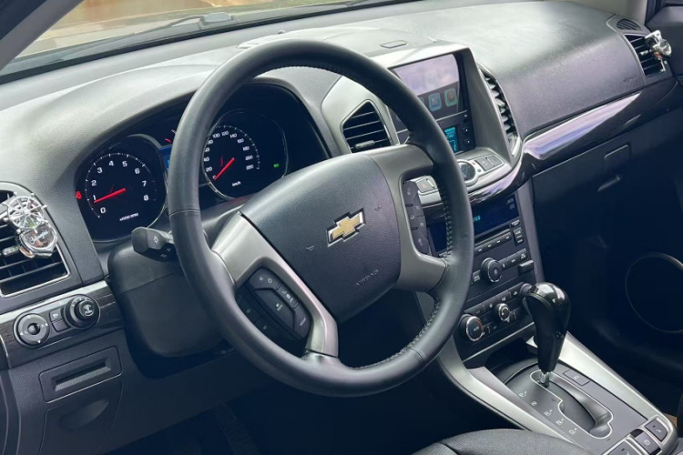 Chevrolet Captiva 2017 #10 Chevrolet Captiva 2017 car image #10