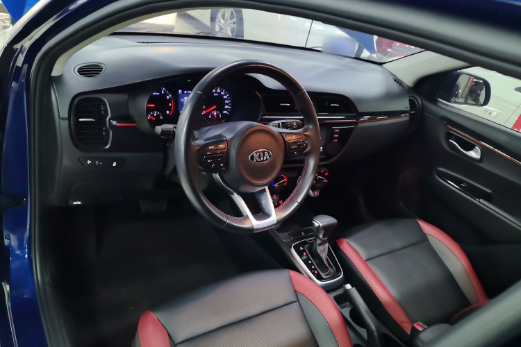 Kia Rio Cross 2018 car image #10
