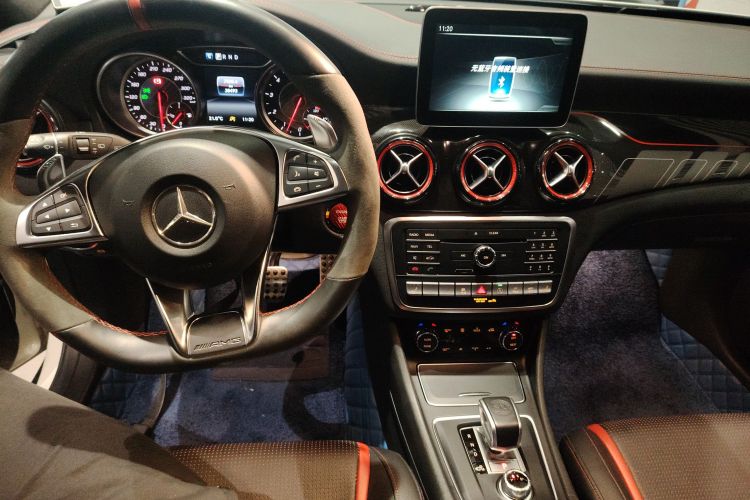 Mercedes-Benz GLA AMG 2017 car image #10