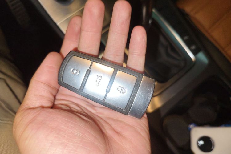 Volkswagen CC (FAW-Volkswagen) 2015 #10 Volkswagen CC (FAW-Volkswagen) 2015 image de voiture #10