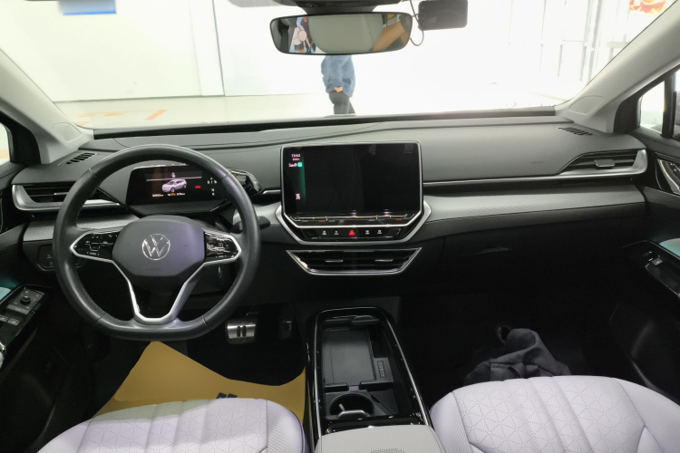 Volkswagen ID.6 X 2023 car image #10