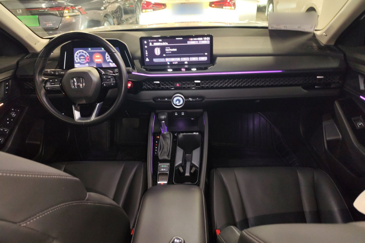 BYD F3R 2024 car image #10