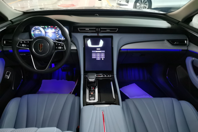 HongQi H5 PHEV 2025 #10 HongQi H5 PHEV 2025 immagine di auto #10