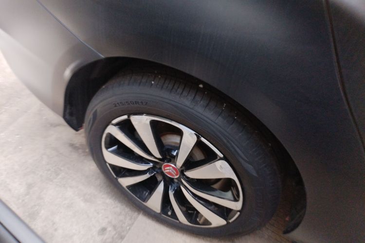 Citroen C4L 2017 image de voiture #10
