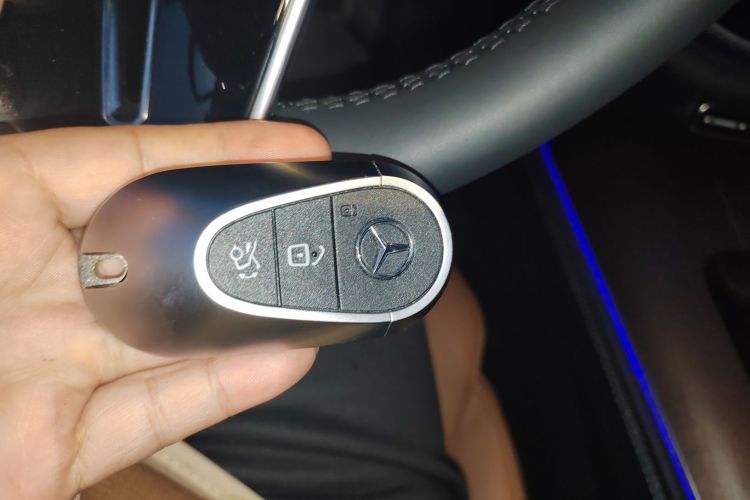 Mercedes-Benz E Class New Energy 2025 immagine di auto #10