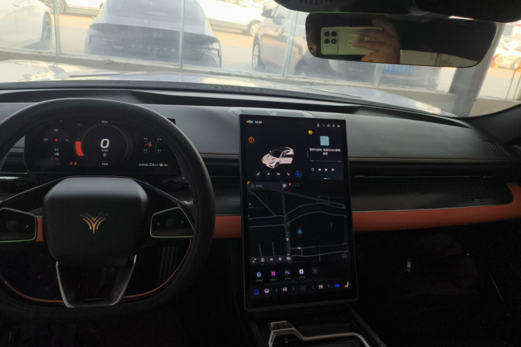 哪吒汽车 哪吒GT 2023 汽车图片 #10