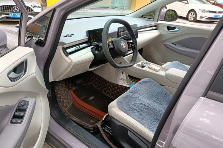 MG 4 EV 2025 #10 MG 4 EV 2025 car image #10