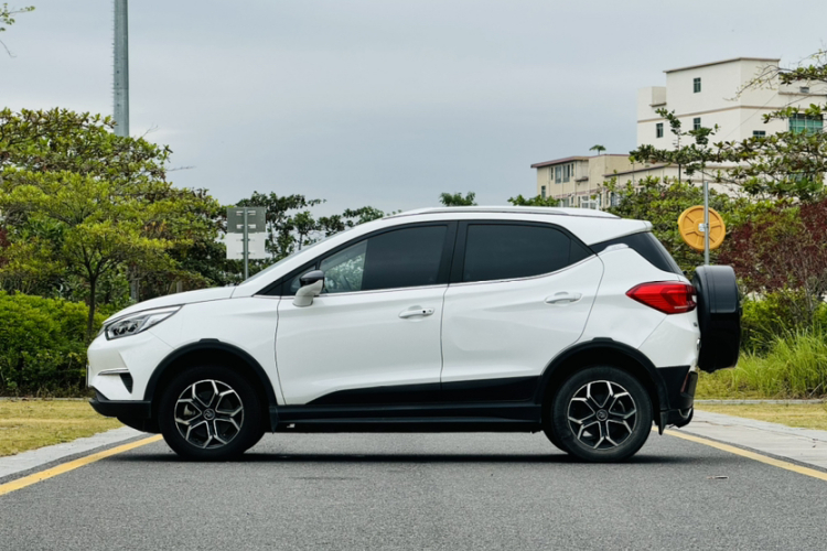 BYD Yuan 2021 car image #10