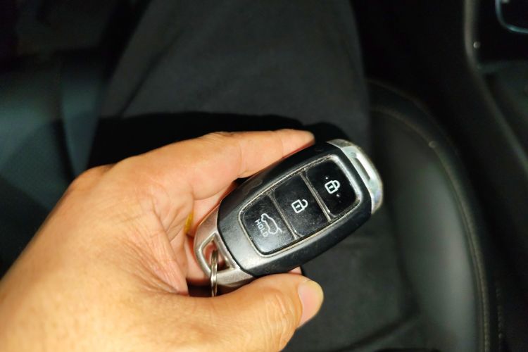 Neta S Shooting Brake 2021 imagem de carro #10