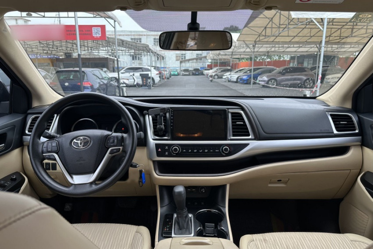 Toyota Highlander (Imported) 2021 #10 Toyota Highlander (Imported) 2021 immagine di auto #10