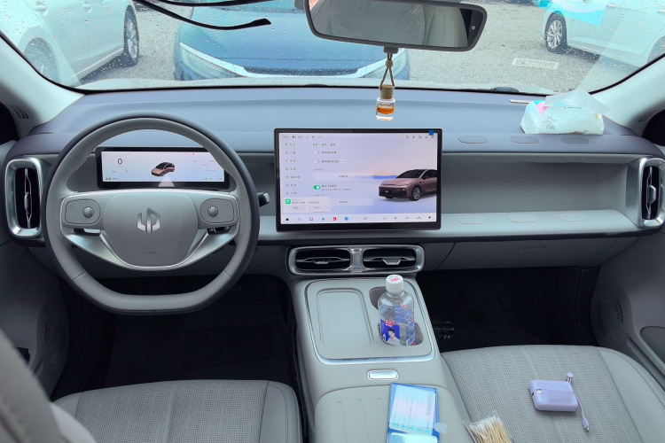 零跑汽车 零跑B01 2025 汽车图片 #10