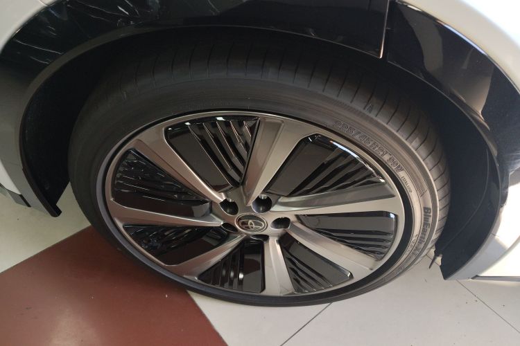 Toyota bZ5 2025 #10 Toyota bZ5 2025 car image #10