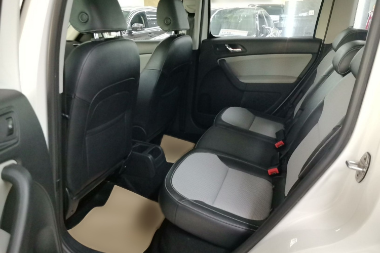 Skoda Yeti (Imported) 2016 car image #10