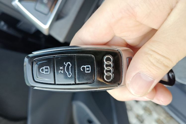 Audi Q8 2024 #10 Audi Q8 2024 car image #10