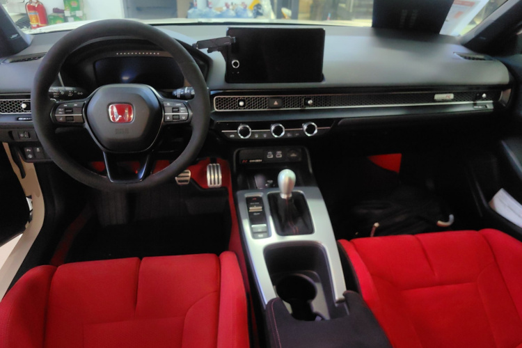 Honda Civic (Imported) 2024 #10 Honda Civic (Imported) 2024 car image #10