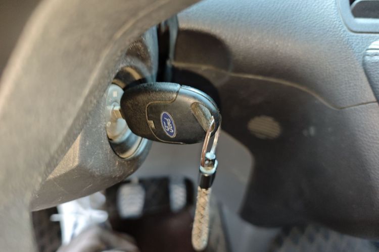 Ford Transit 2021 car image #10