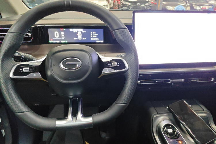 GAC Trumpchi E8 2024 #10 GAC Trumpchi E8 2024 car image #10