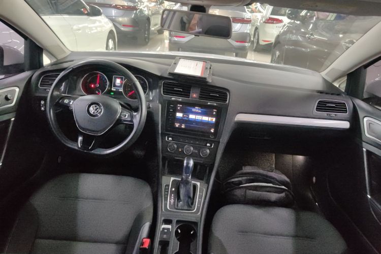 Volkswagen Golf Pure Electric 2021 #10 Volkswagen Golf Pure Electric 2021 image de voiture #10