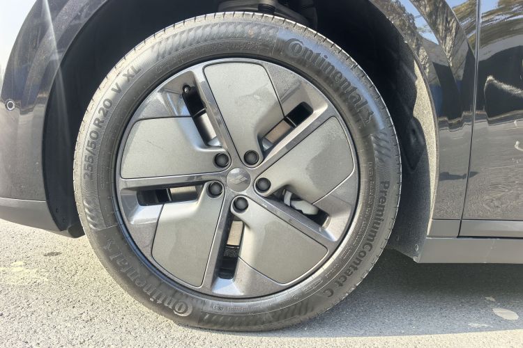 Li i8 2025 изображение автомобиля #10