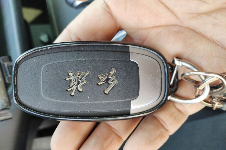 HongQi E-QM5 2023 immagine di auto #10