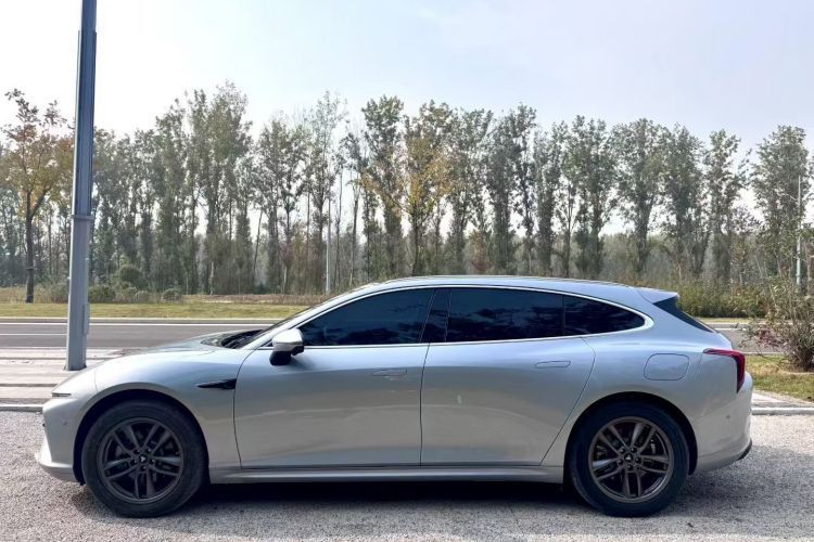 哪吒汽车 哪吒S猎装 2025 汽车图片 #10