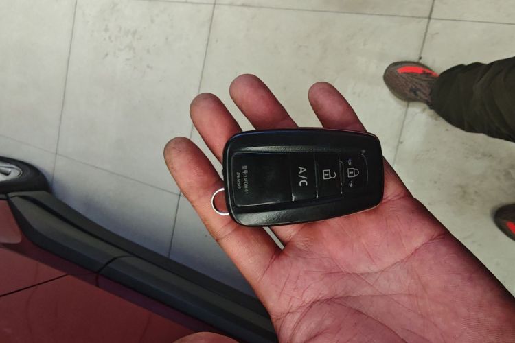 Toyota Izoa E 2021 #10 Toyota Izoa E 2021 imagen de coche #10