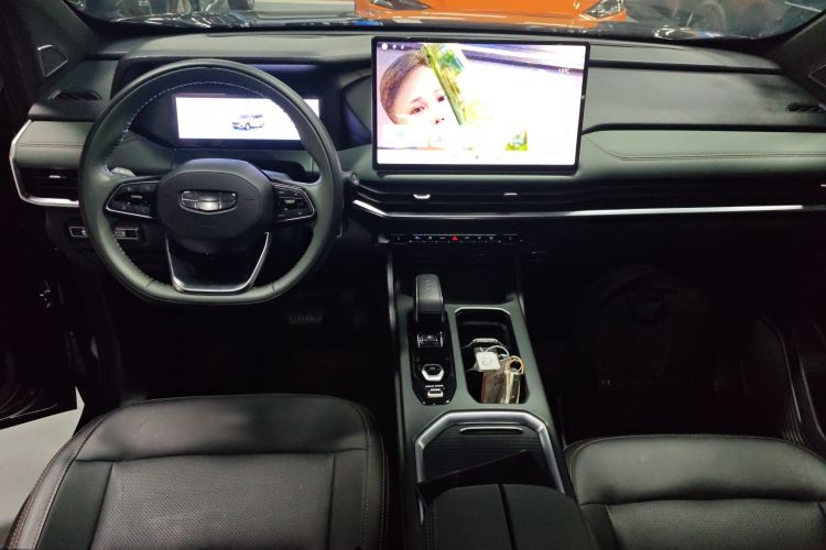 GEELY Okavango L 2024 #10 GEELY Okavango L 2024 car image #10