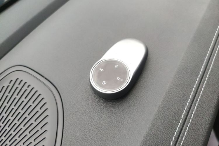 哪吒汽车 哪吒S猎装 2025 #10 哪吒汽车 哪吒S猎装 2025 汽车图片 #10