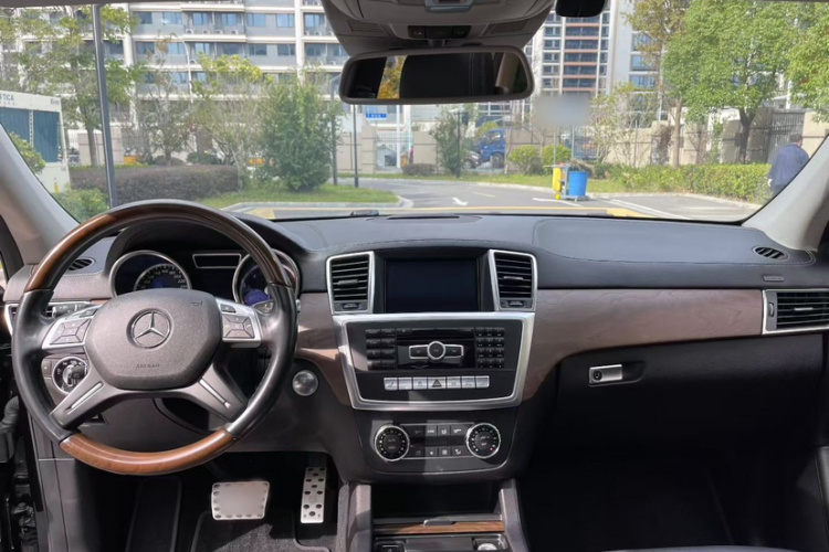 Mercedes-Benz GL Class 2019 car image #10