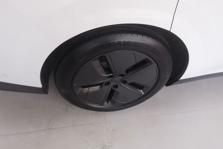 Li i8 2025 изображение автомобиля #10