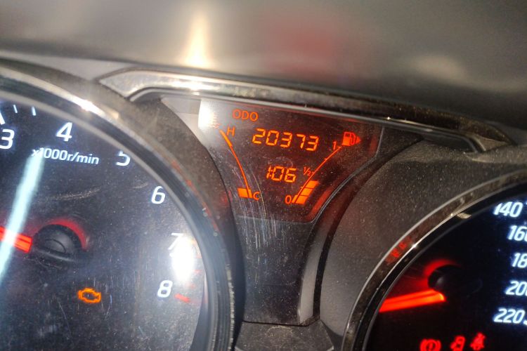 日产 骊威 2013 汽车图片 #10