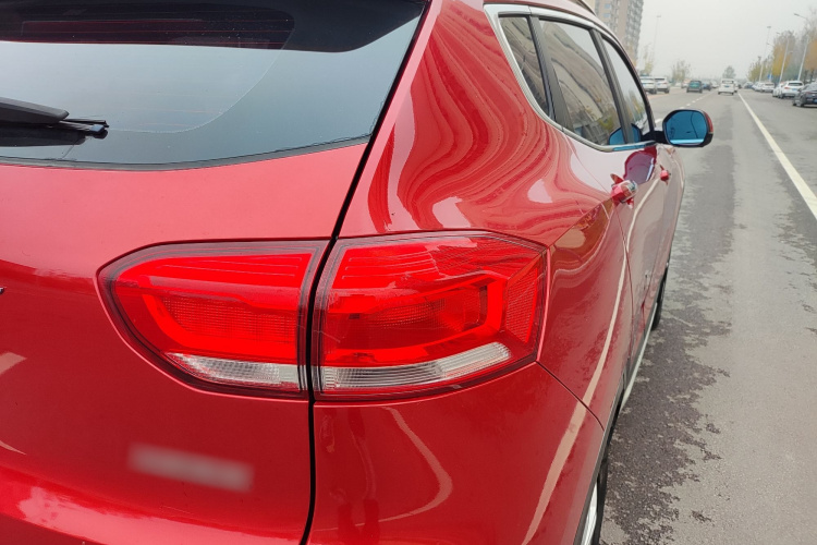 Haval H2s 2017 car image #10