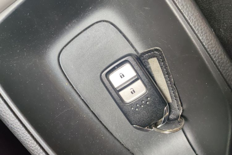 Honda LIFE 2021 car image #10