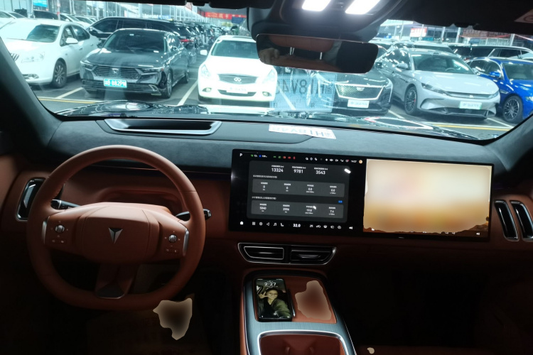 Deepal S09 2025 car image #10