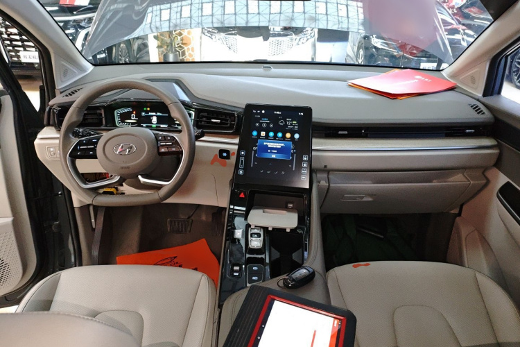 Hyundai Custo 2023 #10 Hyundai Custo 2023 car image #10