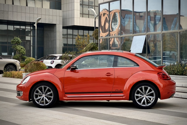 Volkswagen Beetle 2016 car image #10