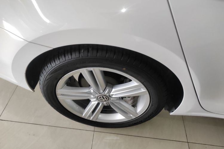 Volkswagen Lamando 2018 immagine di auto #10