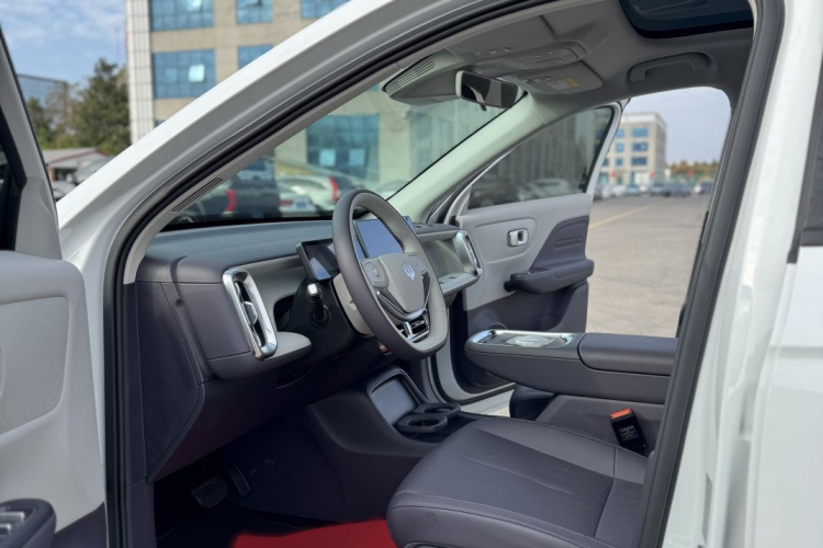 零跑汽车 零跑B10 2025 汽车图片 #10