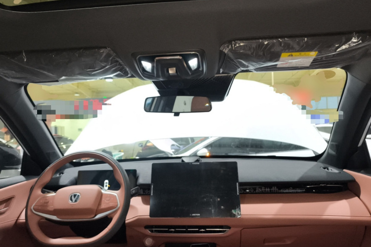 Changan UNI-Z 2025 immagine di auto #10