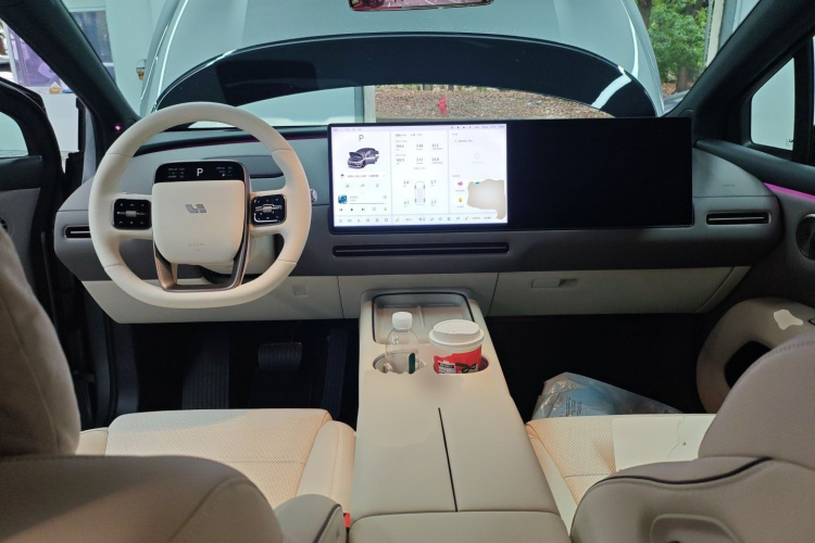 理想汽车 理想i6 2025 汽车图片 #10