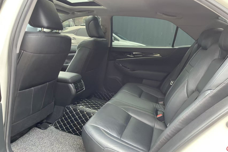 丰田 皇冠 2018 #10 丰田 皇冠 2018 汽车图片 #10