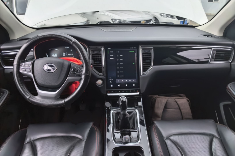 SWM斯威汽车 SWM斯威大虎 2019 汽车图片 #10