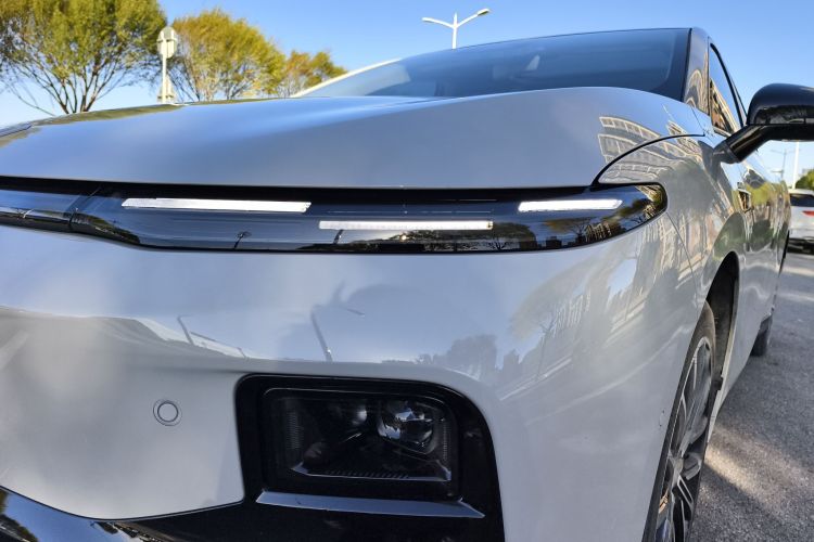 零跑汽车 零跑B01 2025 汽车图片 #10