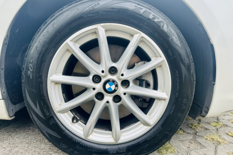 BMW 2 Series Tourer 2017 car image #10