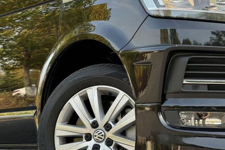 Volkswagen Caravelle 2017 car image #10