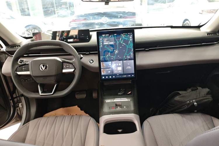 Changan EadoPHEV 2025 car image #10