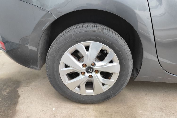 Citroen C4 PICASSO 2017 صورة سيارة #10