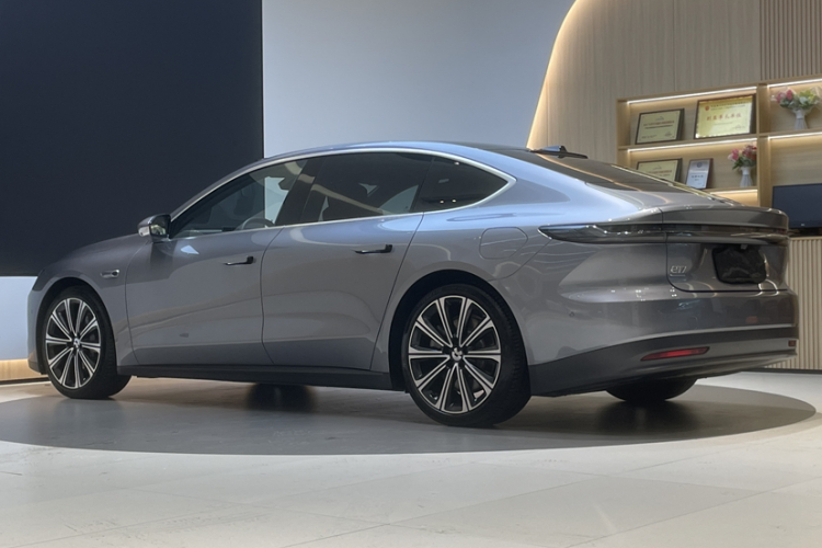 蔚来 蔚来ET7 2024 汽车图片 #10