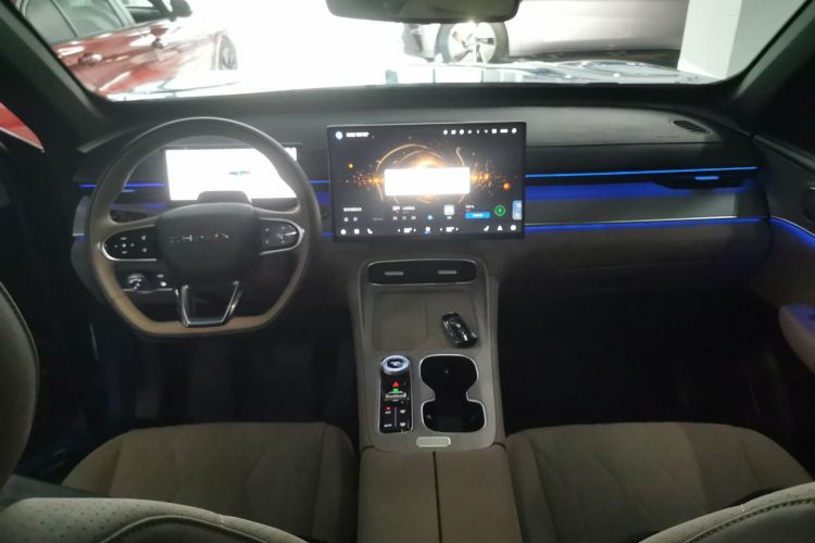 Chery Tiggo8 PLUS C-DM 2024 car image #10