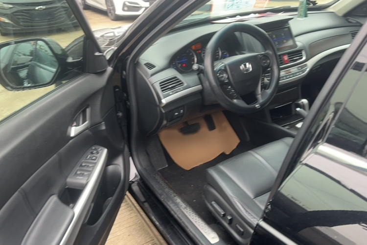 Honda CROSSTOUR 2016 car image #10